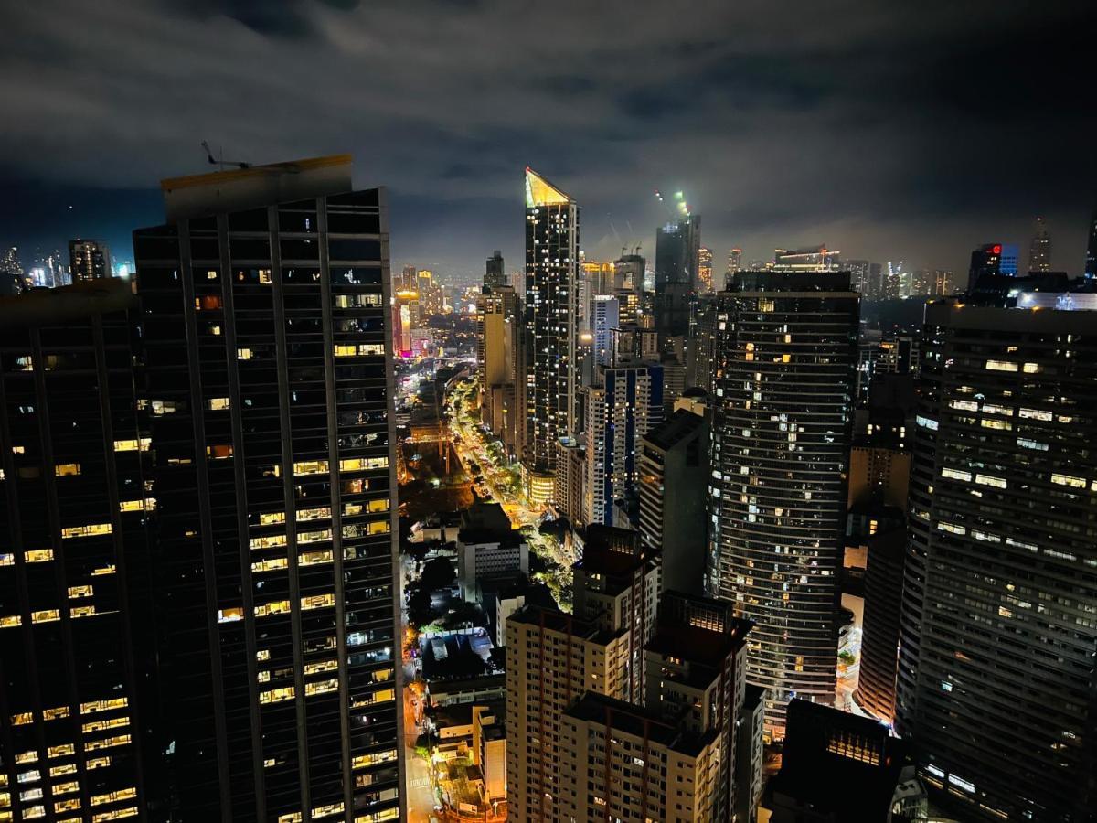 Air Residence Makati Манила Экстерьер фото