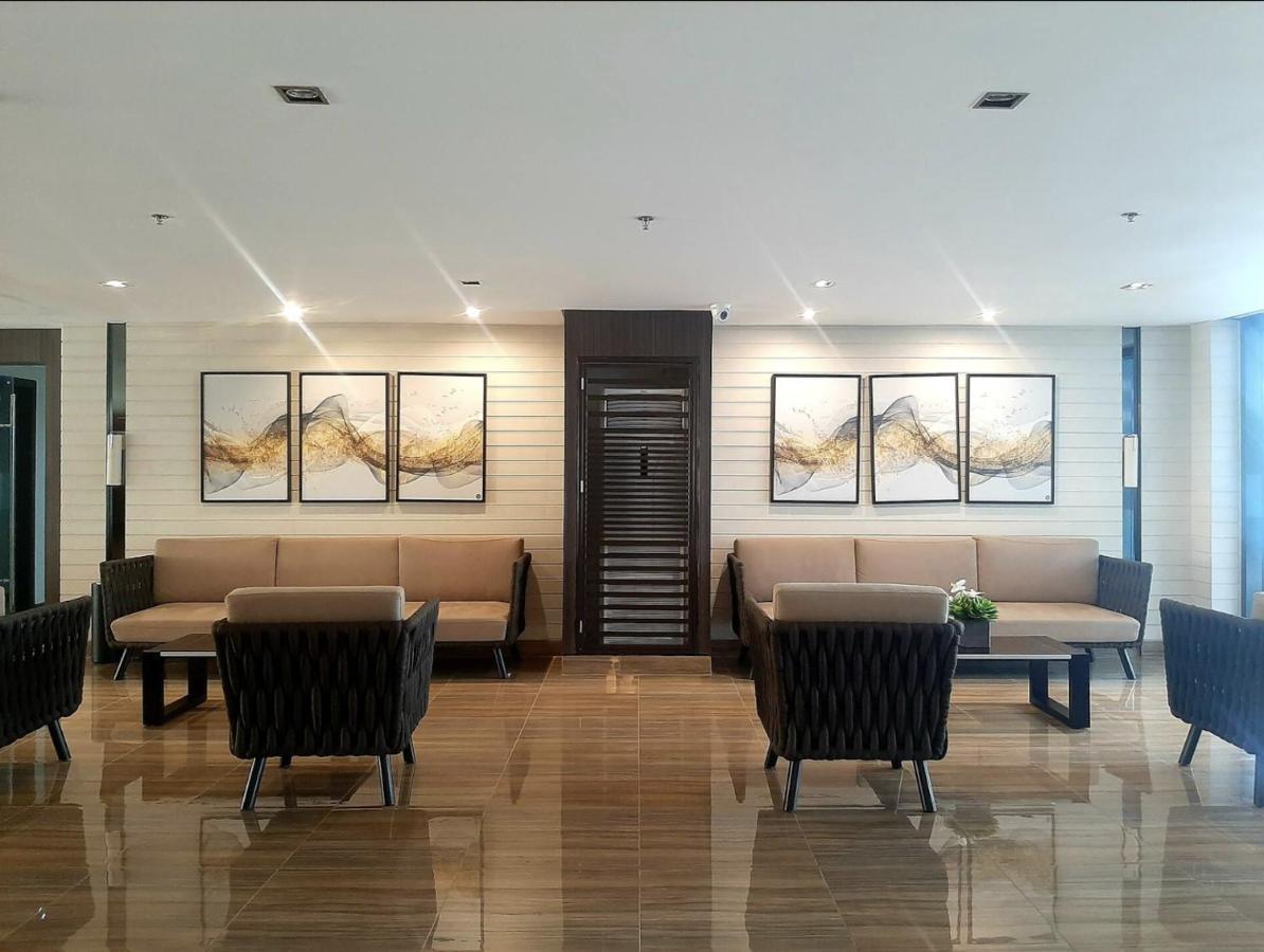 Air Residence Makati Манила Экстерьер фото